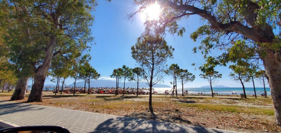 Sea View Apartment - 007 Вльора Екстер'єр фото